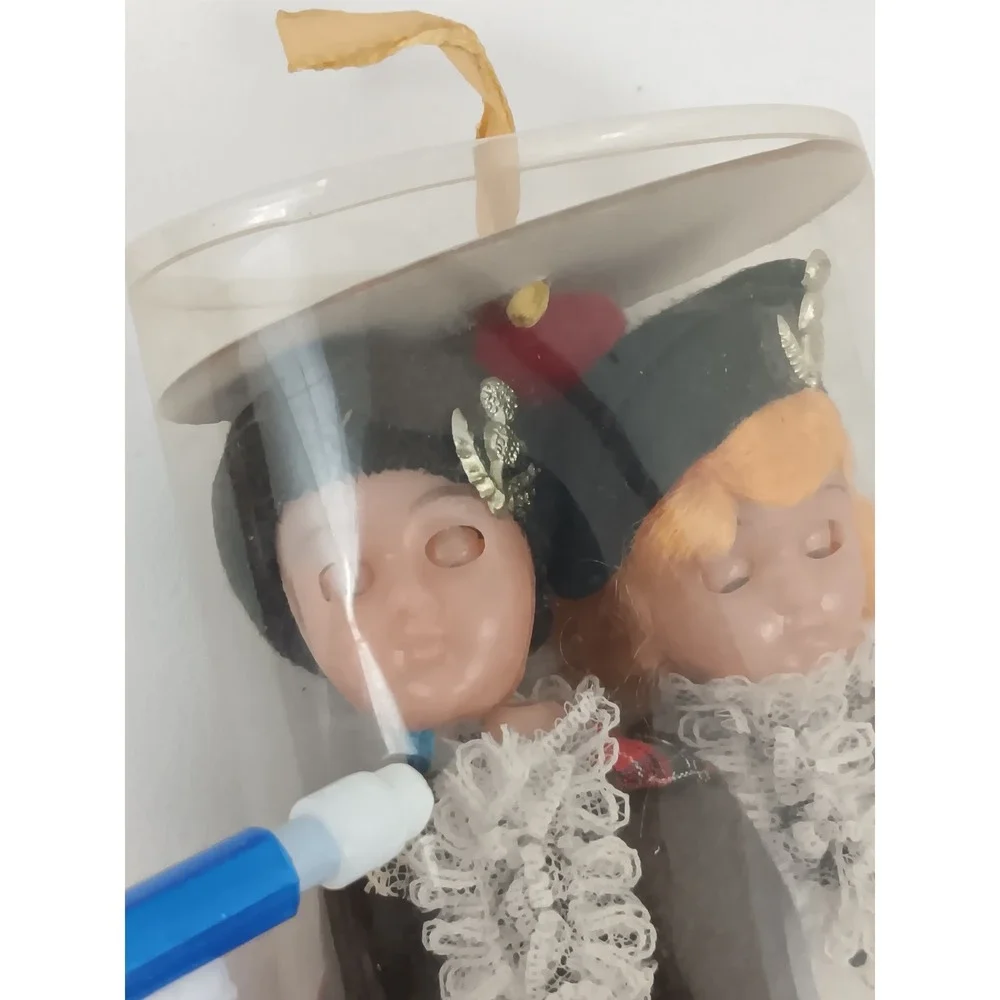 Vintage Scottish Dolls Bermuda‎ in Cylindrical Case Traditional Collectible Pair